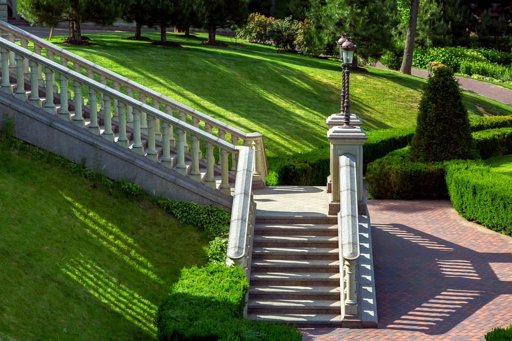 Concrete steps or ramps
